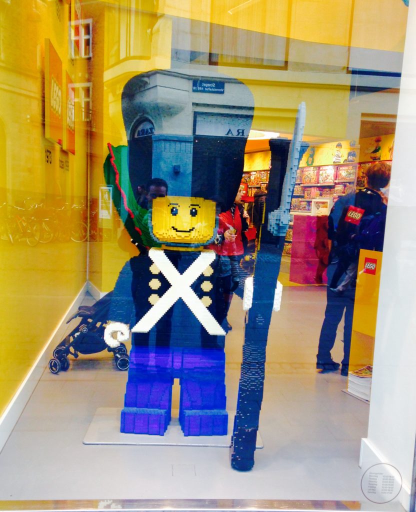 Lego Store Garde Guard