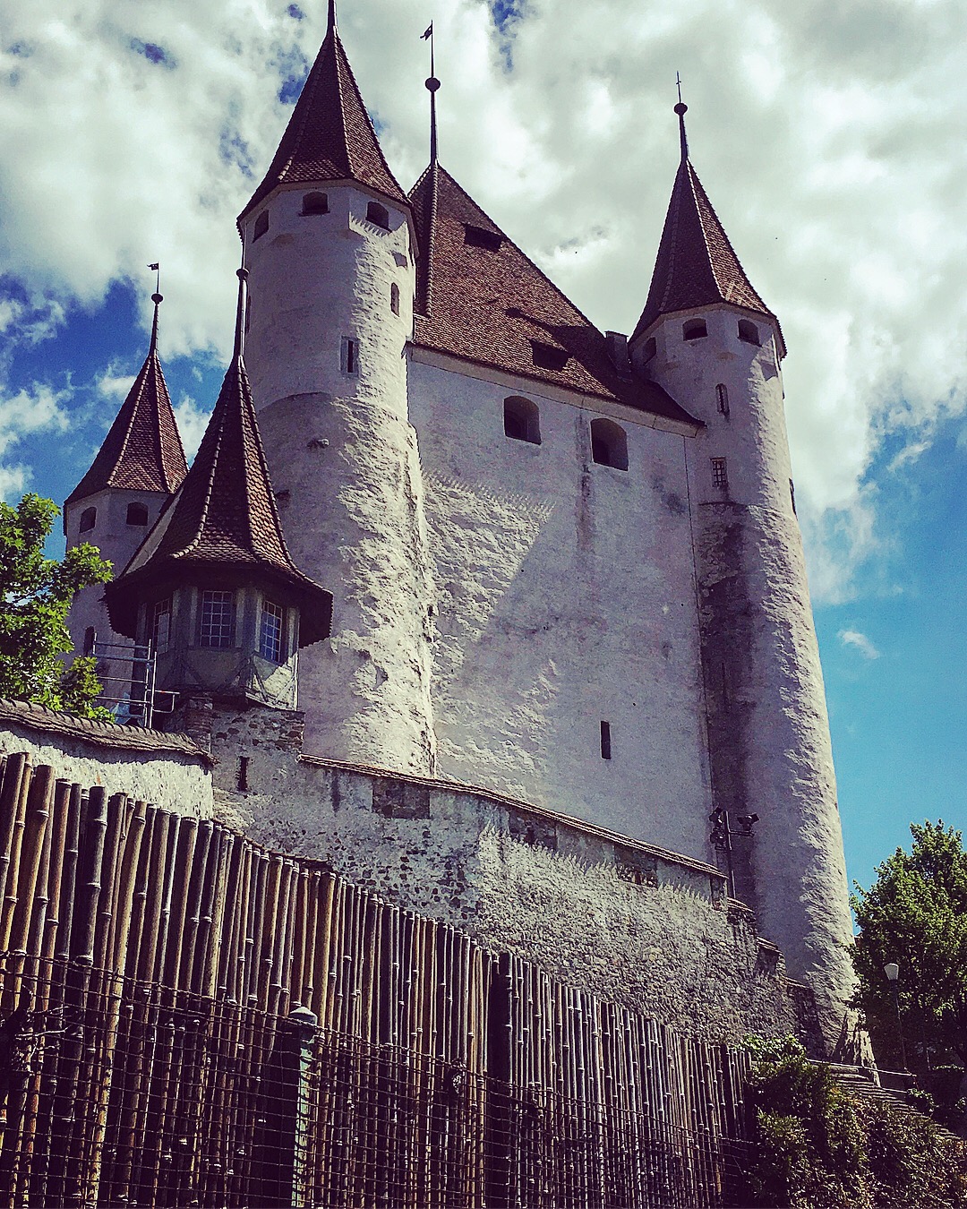 chateau thoune thun castle