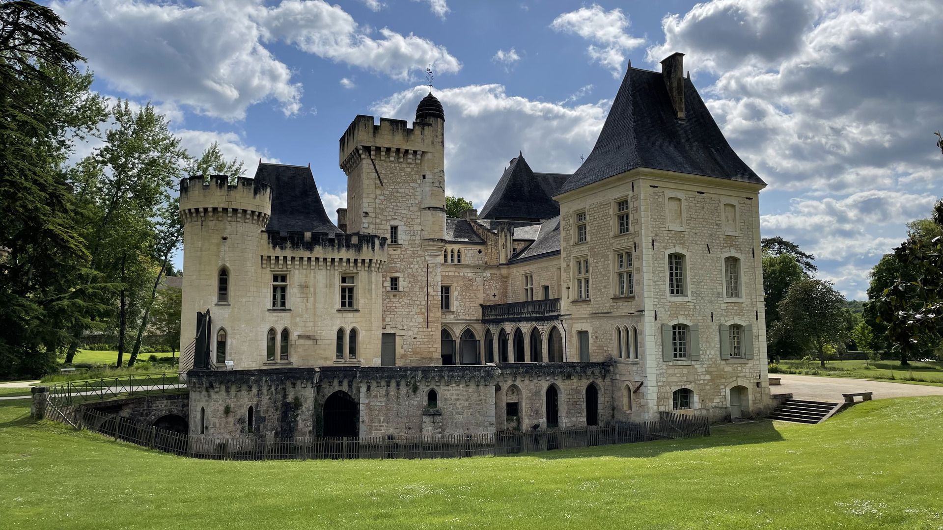 Domaine Campagne Montignac Château Slow Tourisme Voyage Périgord